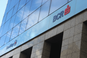 Moody's a îmbunătăţit perspectiva pentru ratingul BCR la "pozitivă"